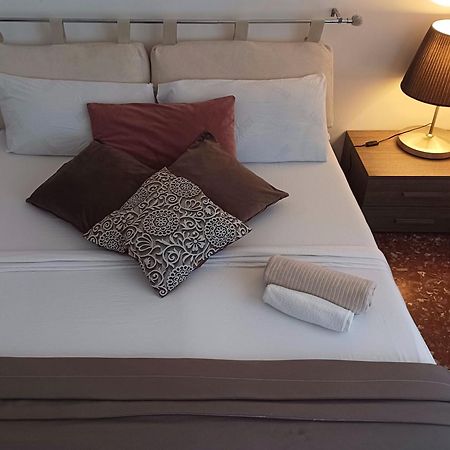 "Vacanze Romane" Stazione Tiburtina, Appartamento Tre Camere Da Letto 5 Posti Letto Екстериор снимка
